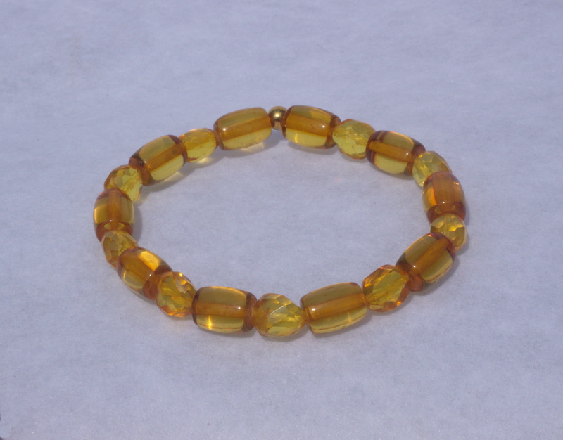Bernstein Edelsteinarmband auf Elastikfaden aufgezogen 